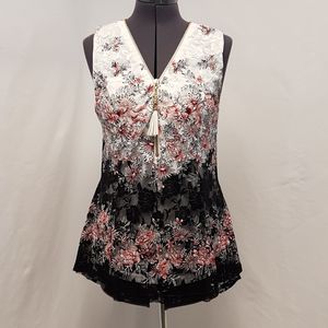 Pretty, Papillion sleeveless blouse medium